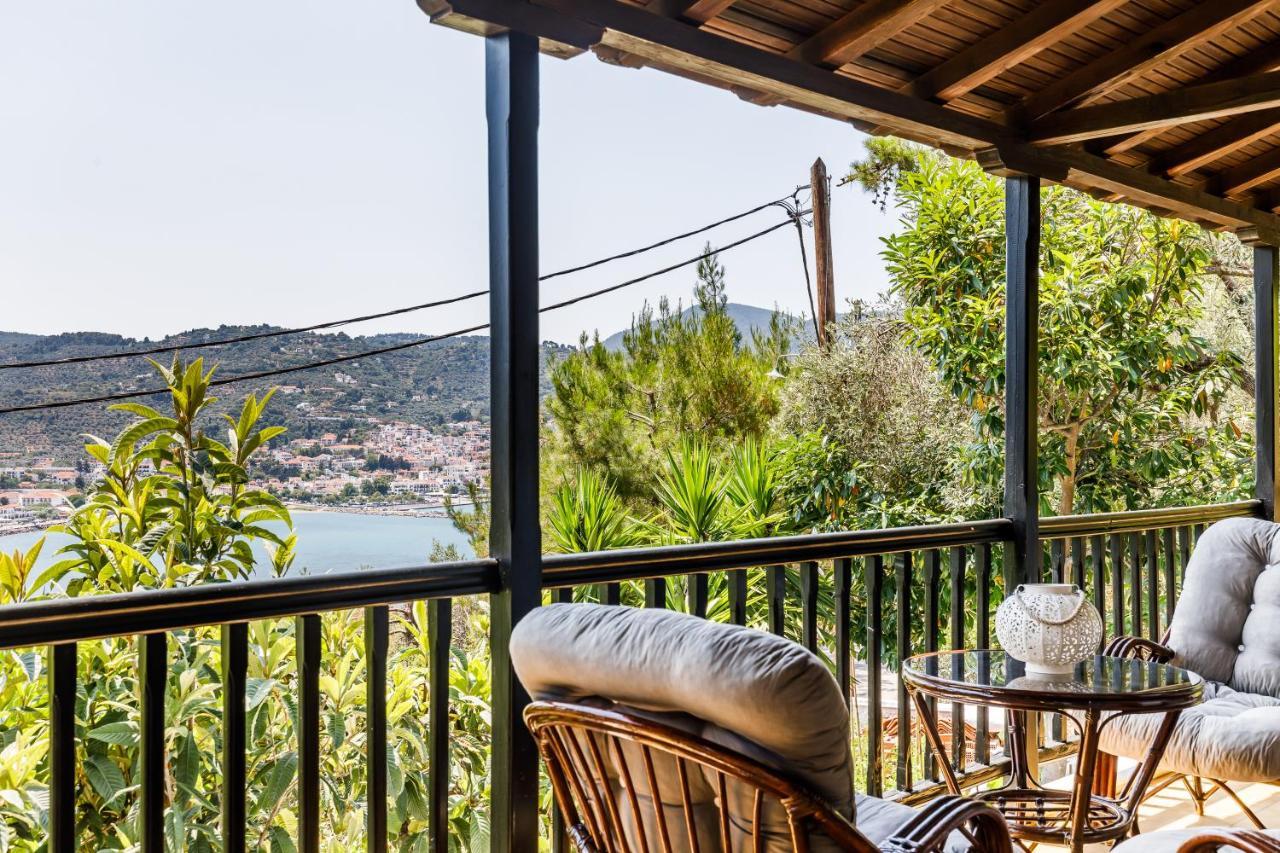 Ourania Apartment Skopelos Town Exterior photo